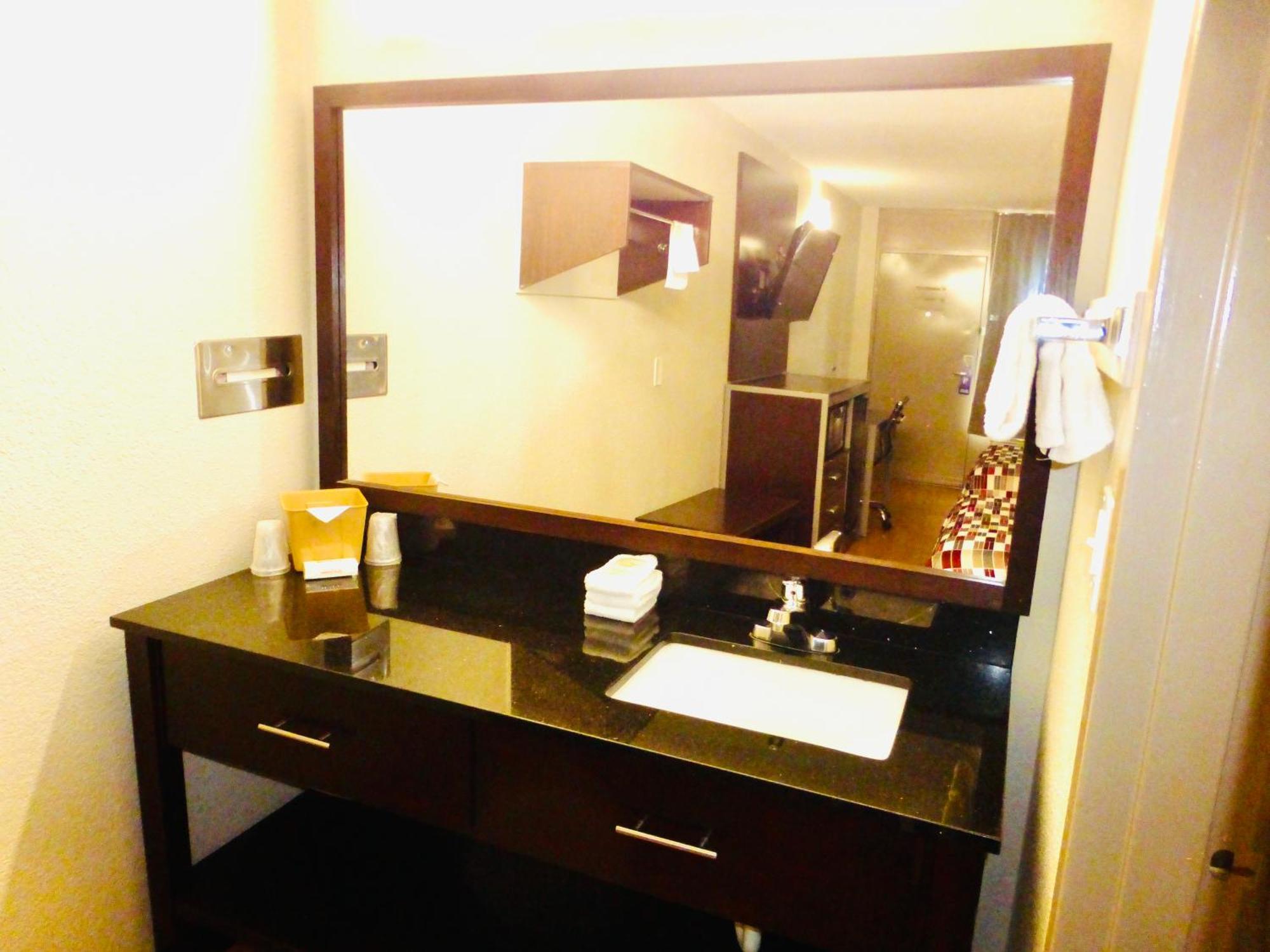 Red Roof Inn Corpus Christi North - Near Downtown Екстер'єр фото
